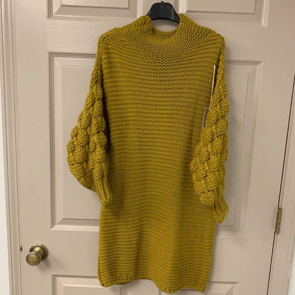 Sweaters - Super Cute Spring Like Color Sweaters